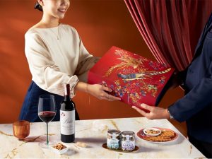 Qua Tang 20 10 Cho Khach Hang Theo Doi Tuong