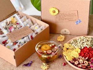 Qua Tang 20 10 Cho Khach Hang Tra